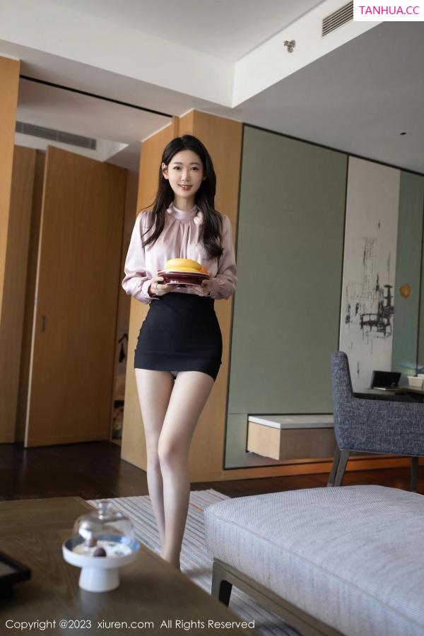 唐安琪  [XiuRen]高清写真图 2023.04.10 No.6550 唐安琪 短裙丝袜第5张图片